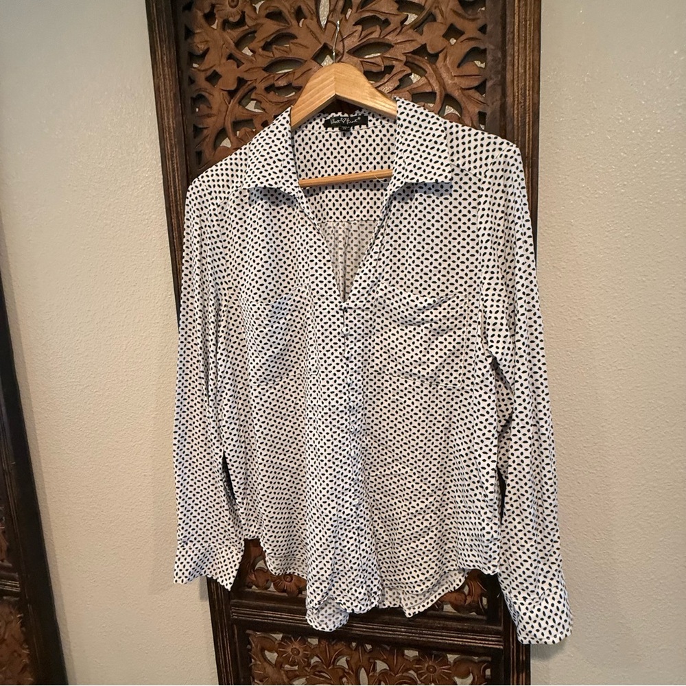Velvet Heart White Shirt with Dots - Casual Button-Down